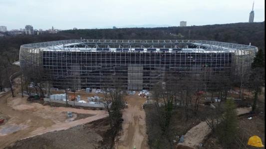 Армията“ придобива все по-завършен вид, ремонтът върви с пълна сила Армията“ придобива все по-завършен вид, ремонтът върви с пълна сила