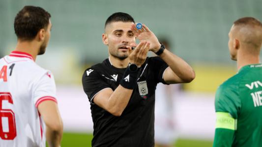 Кристиян Колев показа 11 картона след 87-ата на Лудогорец - ЦСКА Кристиян Колев показа 11 картона след 87-ата на Лудогорец - ЦСКА