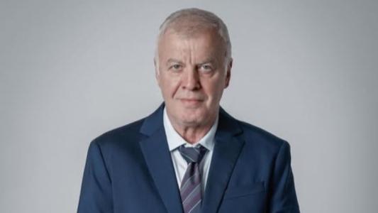 Мощен спонсор ще налива пари в Левски, Сираков остава мажоритар Мощен спонсор ще налива пари в Левски, Сираков остава мажоритар