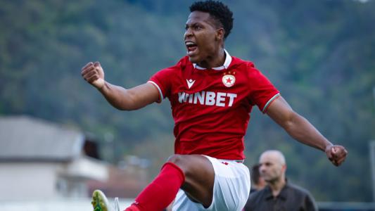 Отбелязал 10 гола с екипа на ЦСКА прекрати кариерата си на 26-годишна възраст Отбелязал 10 гола с екипа на ЦСКА прекрати кариерата си на 26-годишна възраст