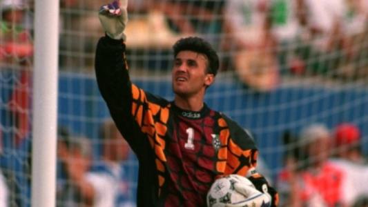 Левски със съобщение за Боби Михайлов Левски със съобщение за Боби Михайлов