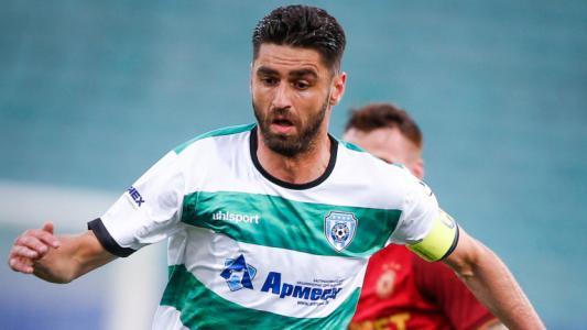 Легенда на Черно море защити бивш съотборник и влезе в спор с феновете Легенда на Черно море защити бивш съотборник и влезе в спор с феновете