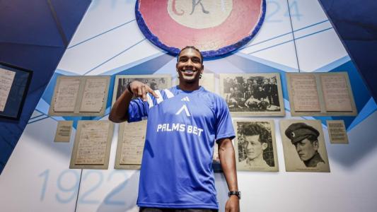 Защитник на Левски обикаля света в следващите седмици Защитник на Левски обикаля света в следващите седмици