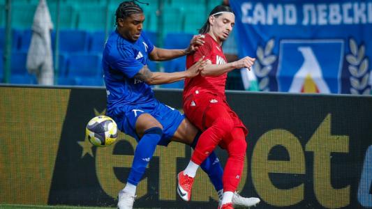 Черноморската буря се разбра със защитник на Левски Черноморската буря се разбра със защитник на Левски