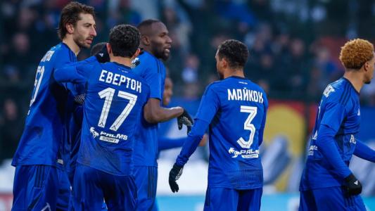 Левски не губи от преследвача си, когато има убедителна преднина в класирането Левски не губи от преследвача си, когато има убедителна преднина в класирането