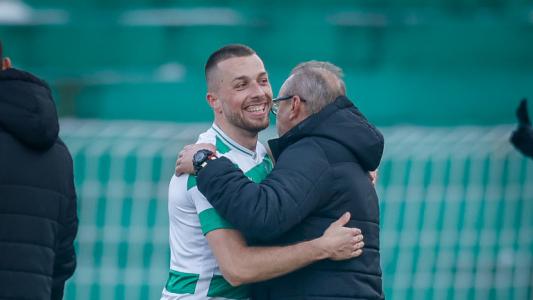 Виктор Попов отново ще играе в България Виктор Попов отново ще играе в България
