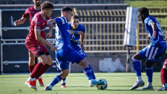 Славия прибира изритан от Левски Славия прибира изритан от Левски